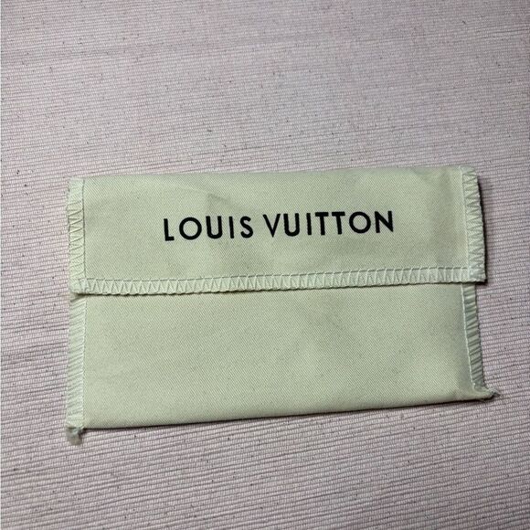Louis Vuitton Small Dust Bag Excellent Preloved Condition - Picture 1 of 6